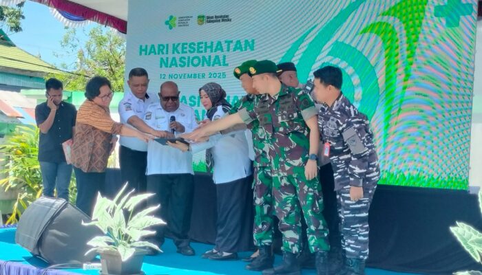 LENSA FOTO: Peringati Hari Kesehatan Nasional Ke-61, Dinkes Mimika Launching Medical Check Up dan Pameran Foto Kesehatan