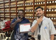 Plt Kadis Koperasi dan UMKM Raih Penghargaan, Bukti UMKM Mimika Bangkit