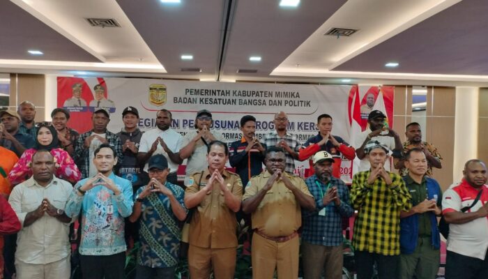 Kesbangpol Mimika Terus Dorong Peningkatan Kapasitas Ratusan Ormas