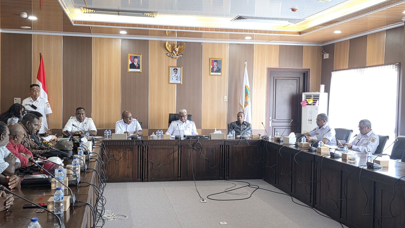 Soal Pengukuhan Lembaga Masyarakat Hukum Adat Mimika Wee, Bupati Mimika Beri Waktu Sebulan Susun Hasil Musdat