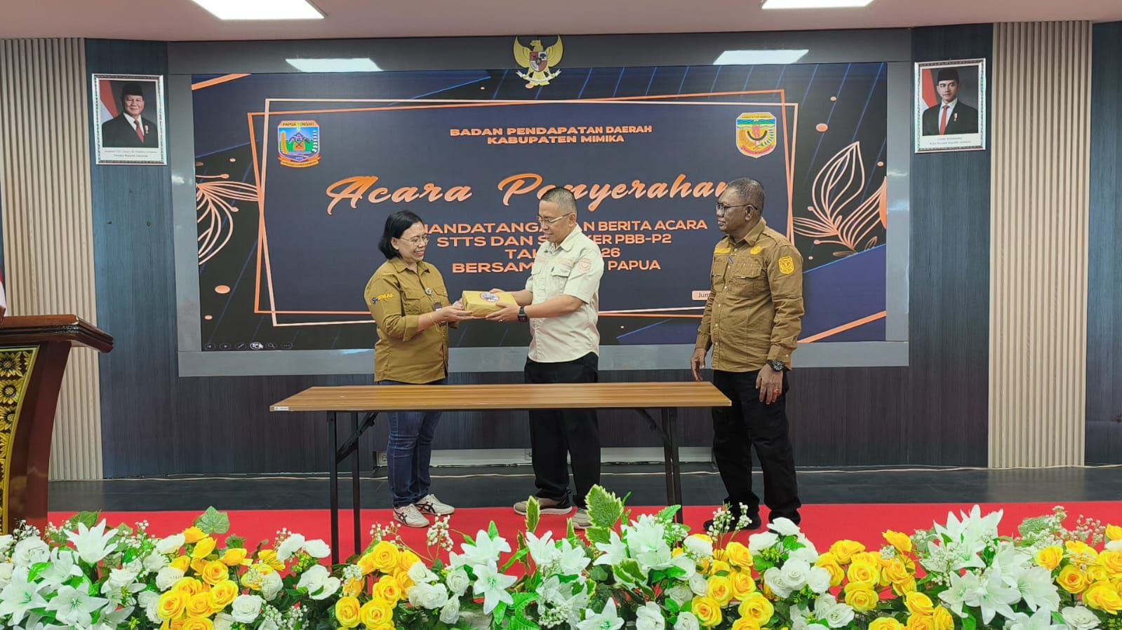 Nilai PBB P2 Tahun 2026 Rp 89 Miliar, Bapenda Mimika Serahkan 44.224 Lembar STTS PBB P2 Kepada Bank Papua