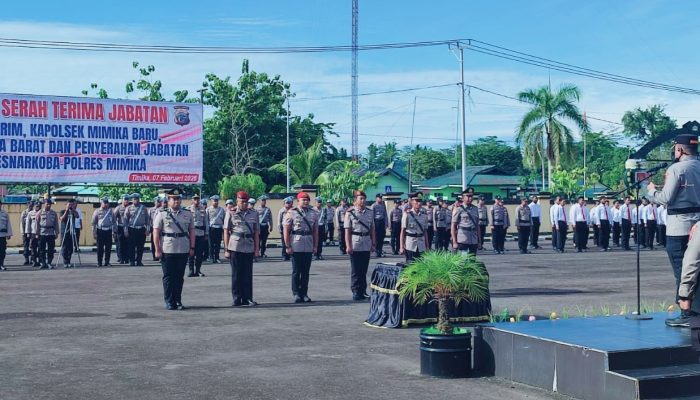 Upacara Sertijab Kasat Reskrim, Kapolsek Miru dan Mimika Barat, Ini Pesan Kapolres