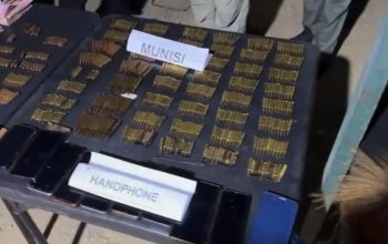 Kontak Tembak di Nabire, Aparat Kuasai Markas DPO KKB dan Amankan 561 Butir Amunisi