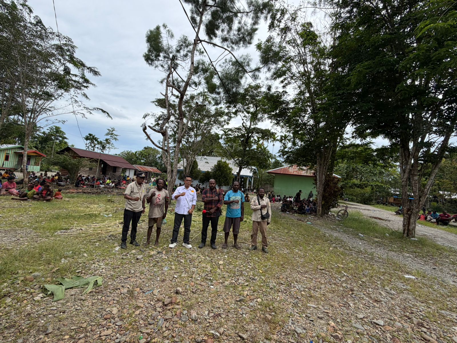 Mariunus Tandiseno Reses di Lorong Kasamol, Komitmen Bangun Jalan dan Lengkapi Penerangan