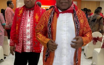 Kenakan Baju Adat Khas Maluku, Wabup Kemong Bangga Akan Rasa Persaudaraan di Tanah Rantau