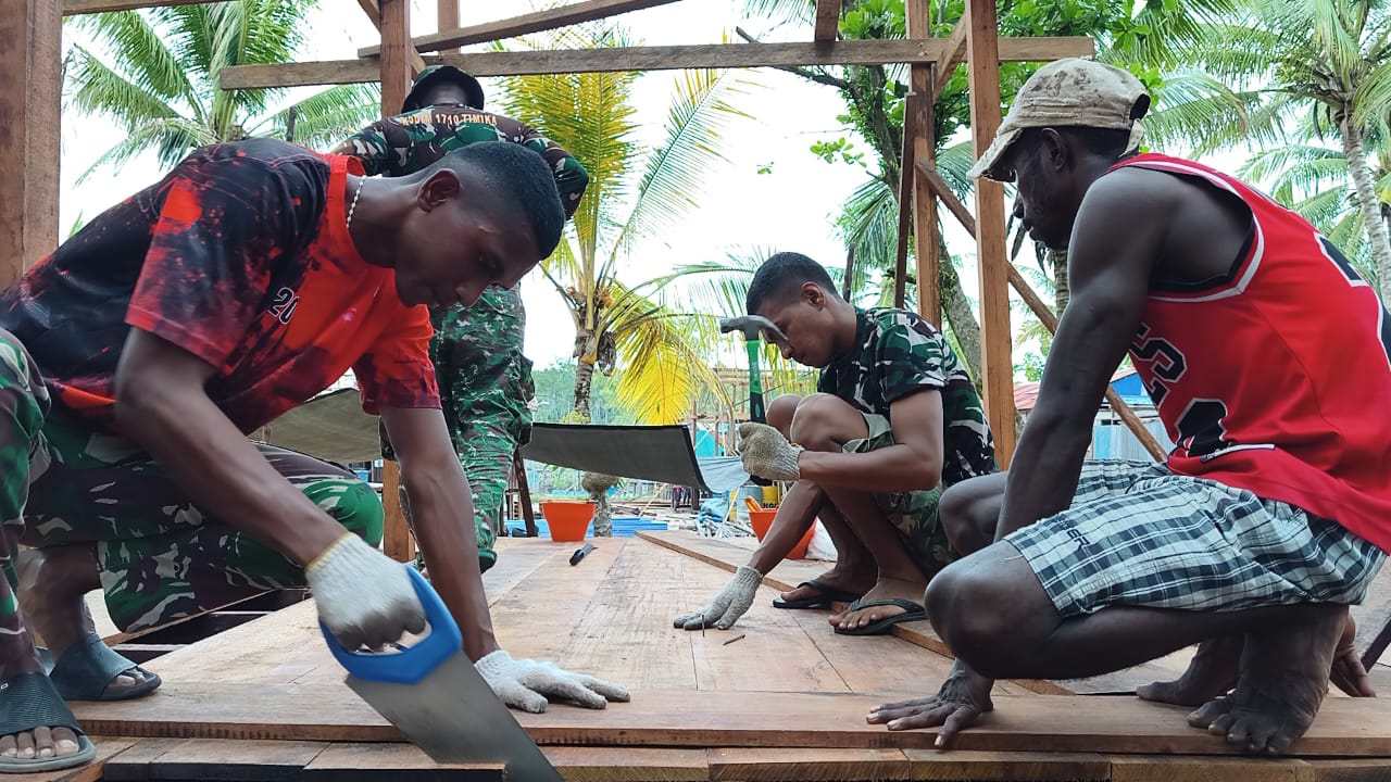Semangat Gotong Royong Warnai Kekompakan Satgas TMMD dan Warga