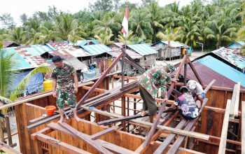 Satgas TMMD Fokus Rampungkan Rangka Atap Rumah Program TMMD