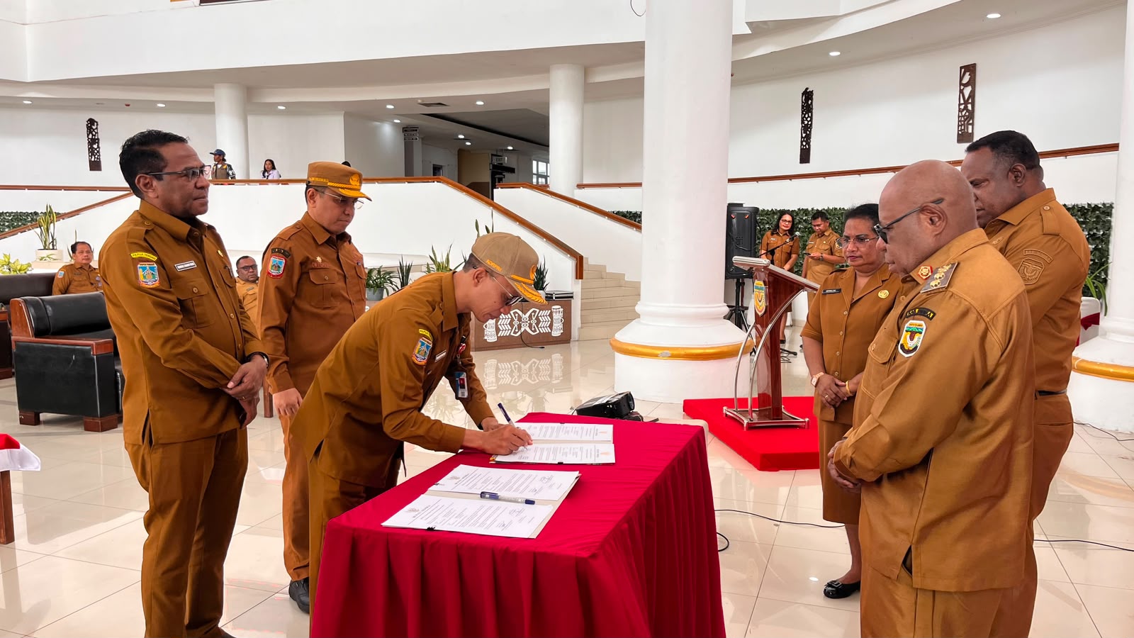 Sertijab Tiga Kaban, Wabup Mimika Harap Dapat Tingkatkan Tata Kinerja