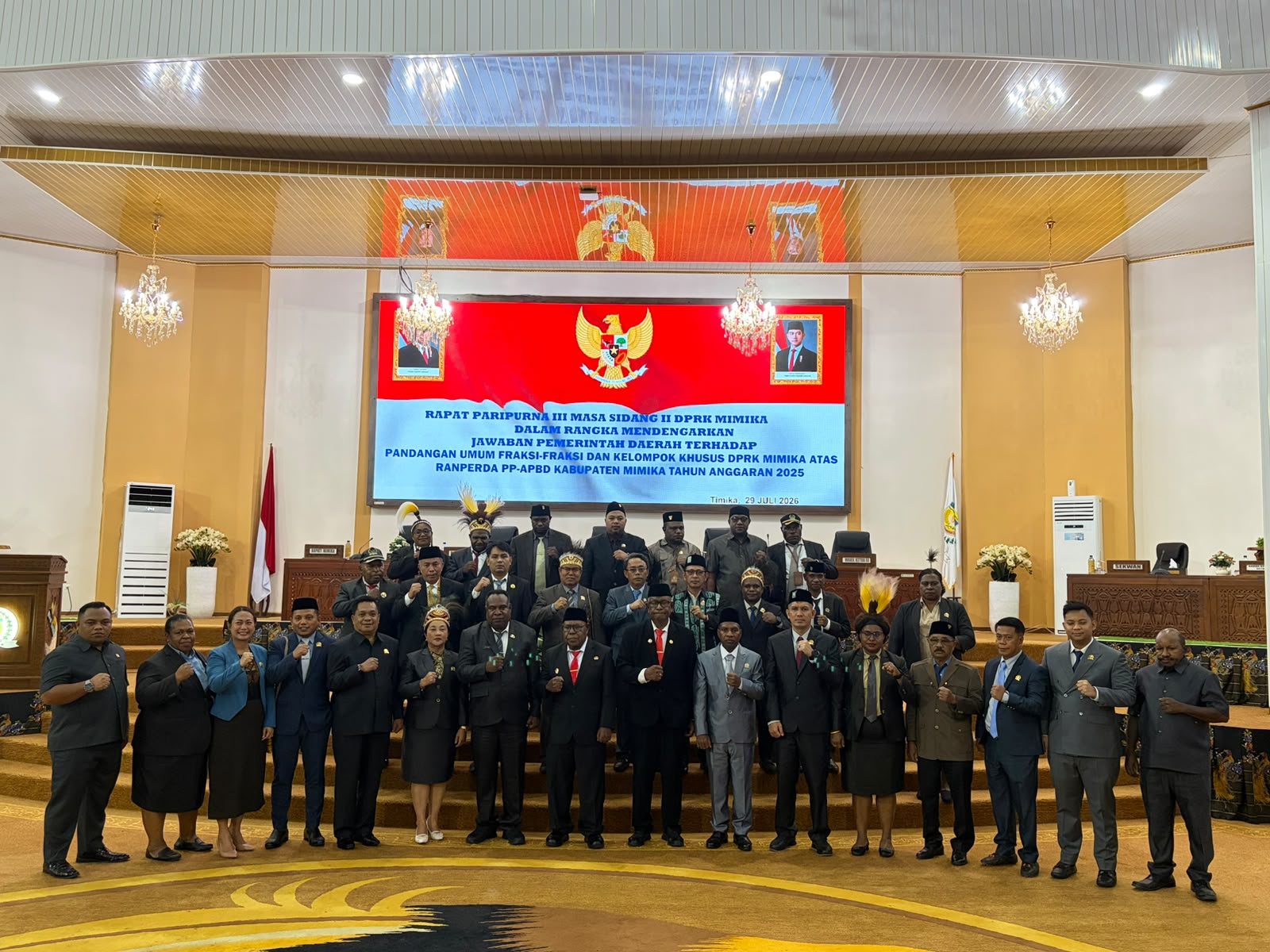 Ini Jawaban Bupati Mimika Terhadap Pandangan Umum Fraksi dan Kelompok Khusus DPRK Atas Ranperda PP-APBD Tahun 2025