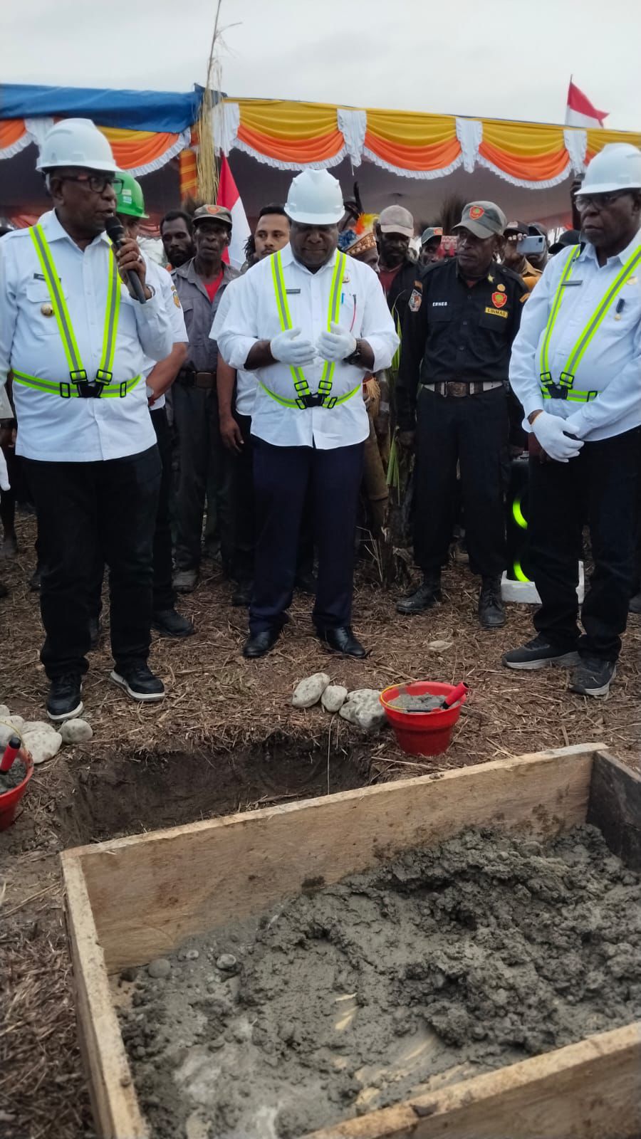 Jembatan Mioko Mulai Dibangun, Bupati Mimika : Wujud Nyata Bangun Dari Kampung Ke Kota