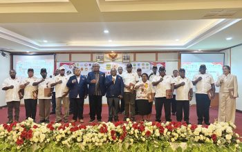 Lantik 18 Koordinator KONI Tingkat Distrik, Bupati Mimika : Wadah Pengembangan Atlet Mulai Dari Kampung