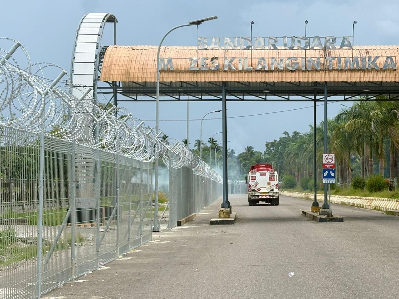 Terkendala Masalah Sosial, Pembangunan Pagar Bandara Mozes Kilangin Baru Capai 70 Persen