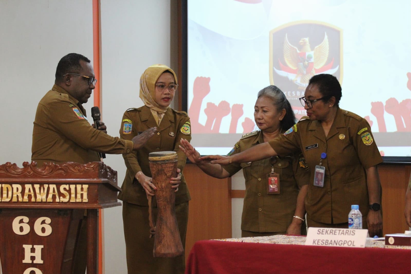 Tekankan Pengawasan Kolektif TKA, Pemkab Mimika Desak Perusahaan Transparan Soal TKA