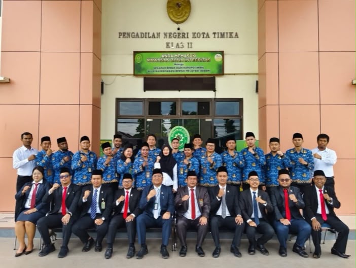 Peringati Hari Sumpah Pemuda Ke-98, PN Timika Tegaskan Komitmen Penguatan Zona Integritas